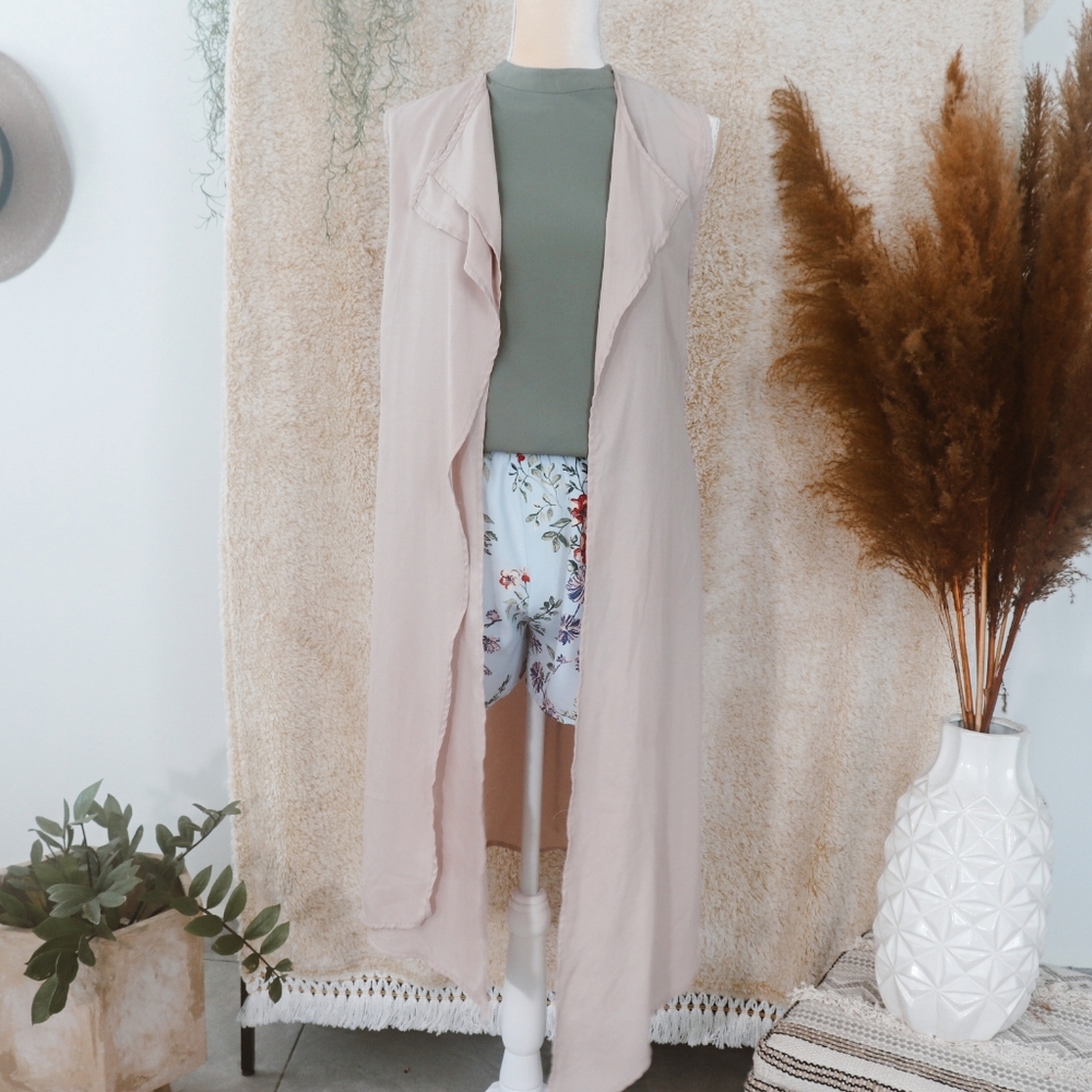 Long blush vest